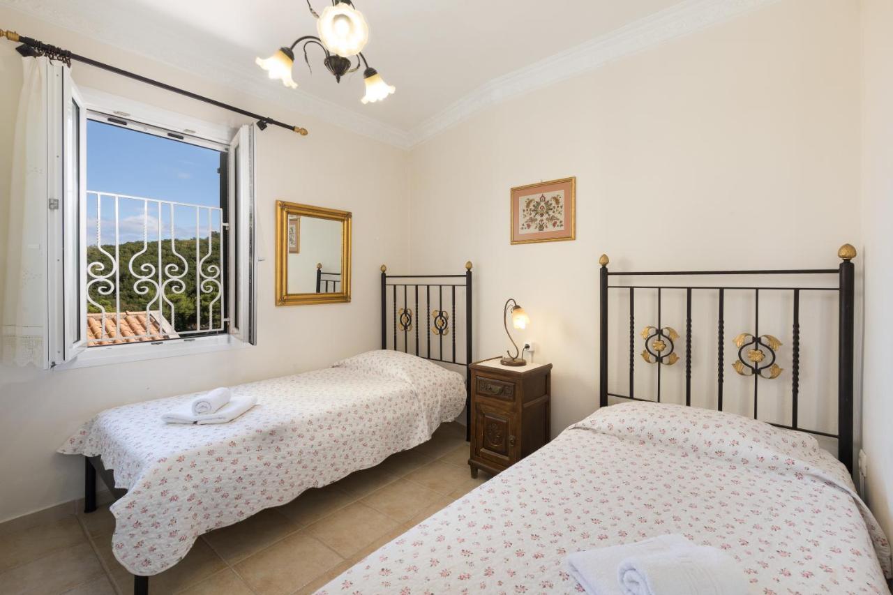 Agallis Corfu Residence Sokrakion Bagian luar foto